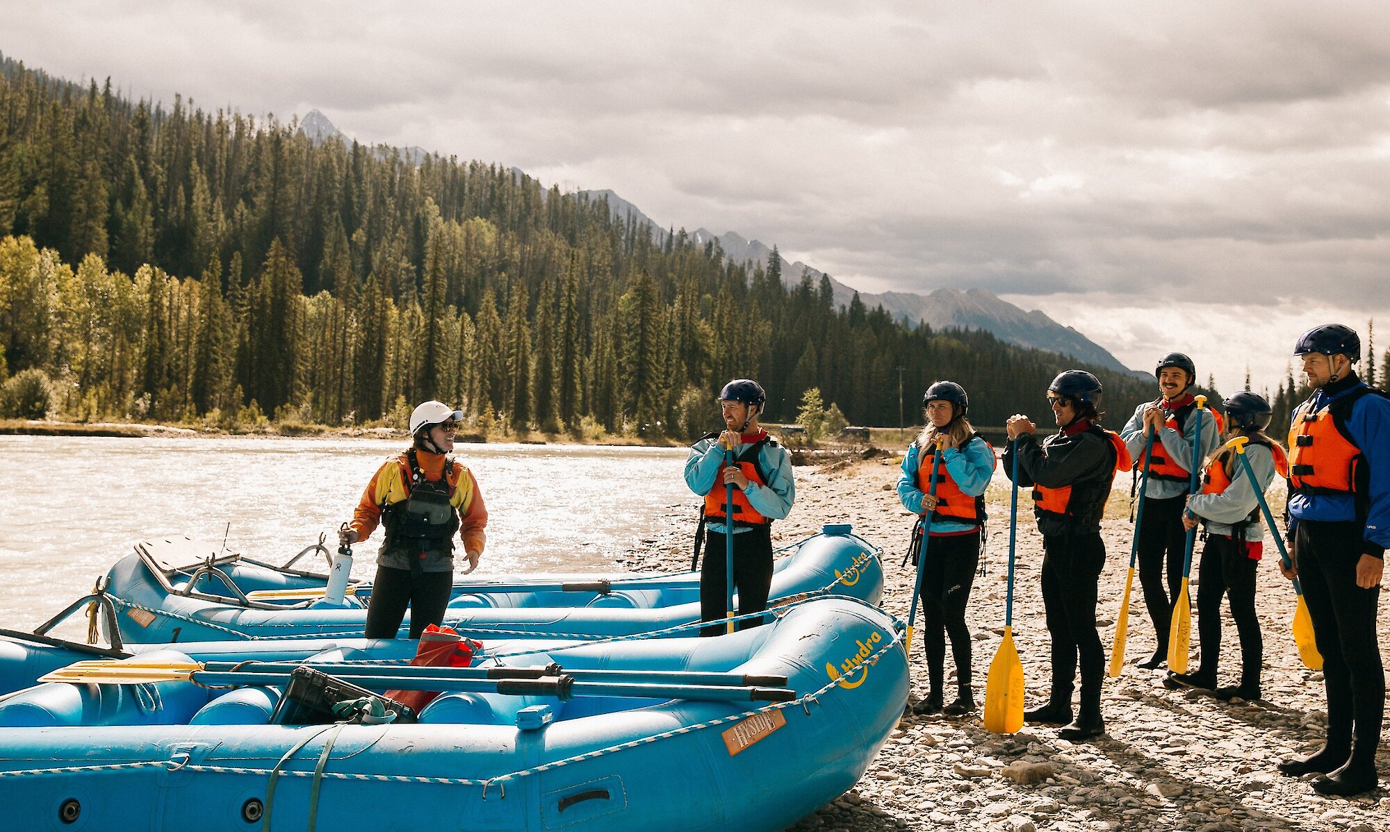 Rafters getting instruction on the Kicking Horse River