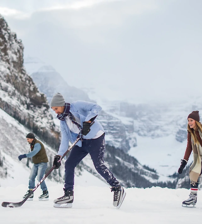 Cross country skiers enjoying the trails in Banff National Park