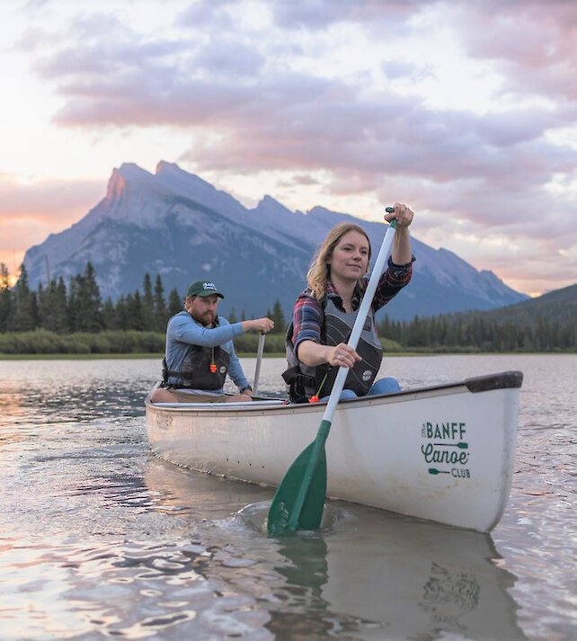 Paddling on Vermilian Lakes