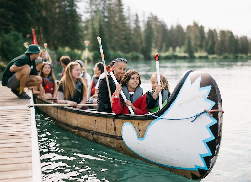 The Wildlife on the Bow Big Canoe Tour at dock