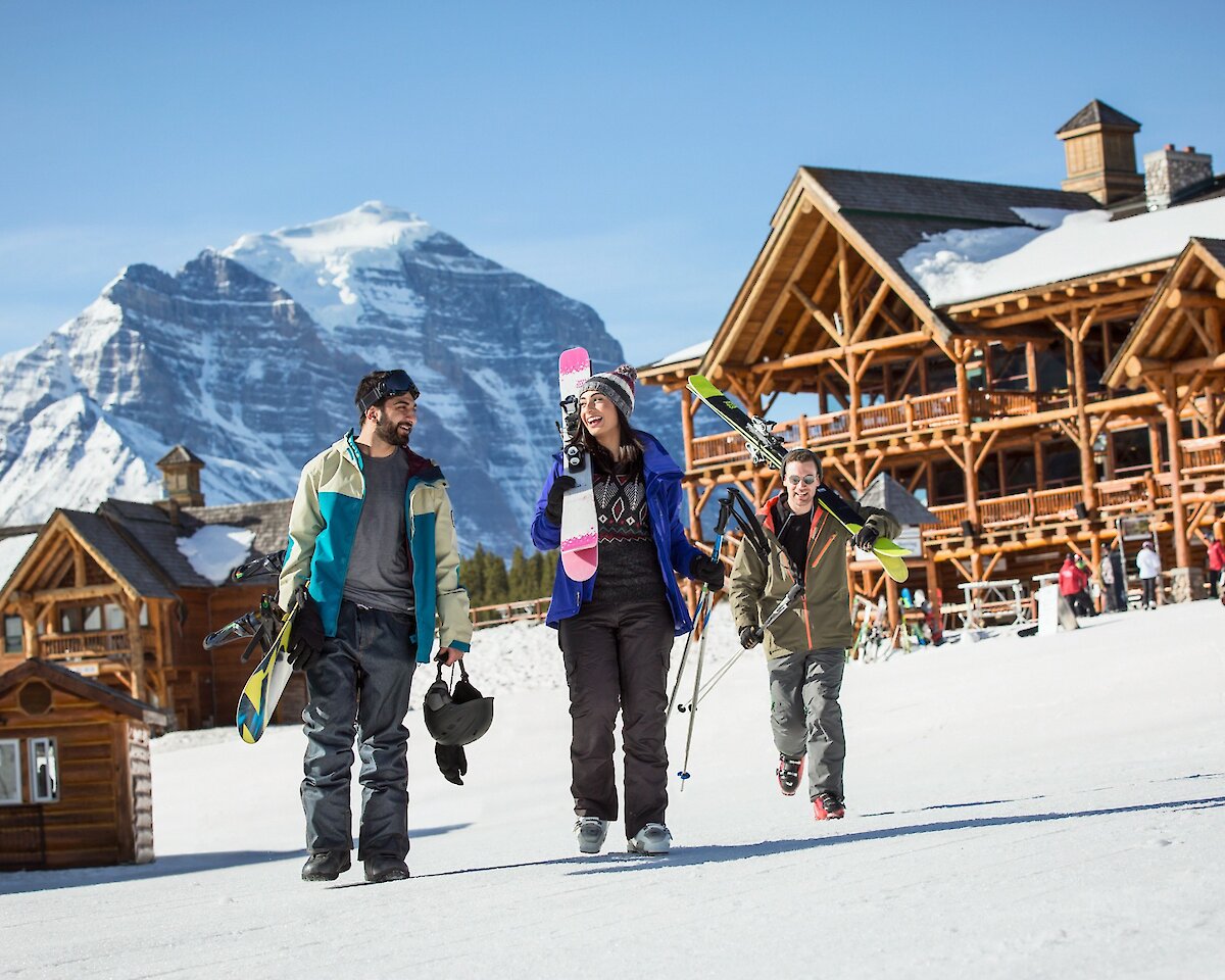 Skiing at Lake Louise Ski Resort