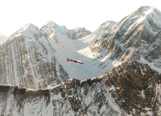Banff helicopter flights - mountain views