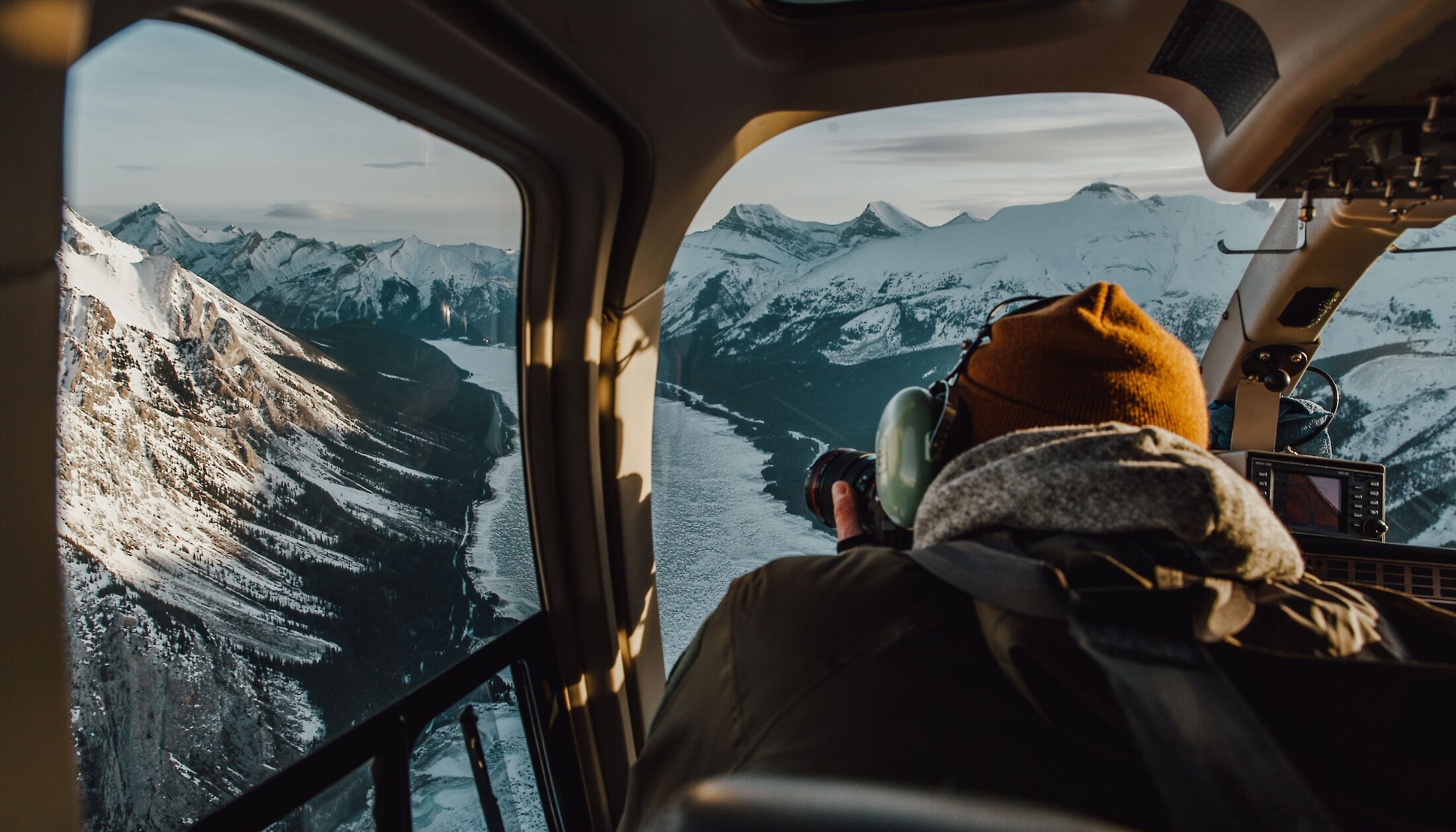 Get close to the tops of mountains from a helicopter