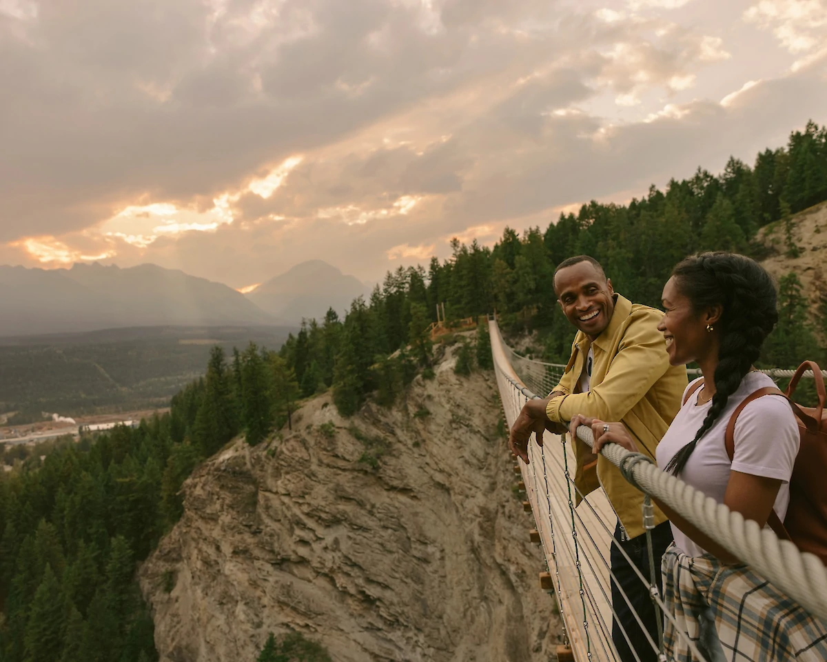 A couple enjoying the view on the Golden Skybridge looking across the Columbia Valley